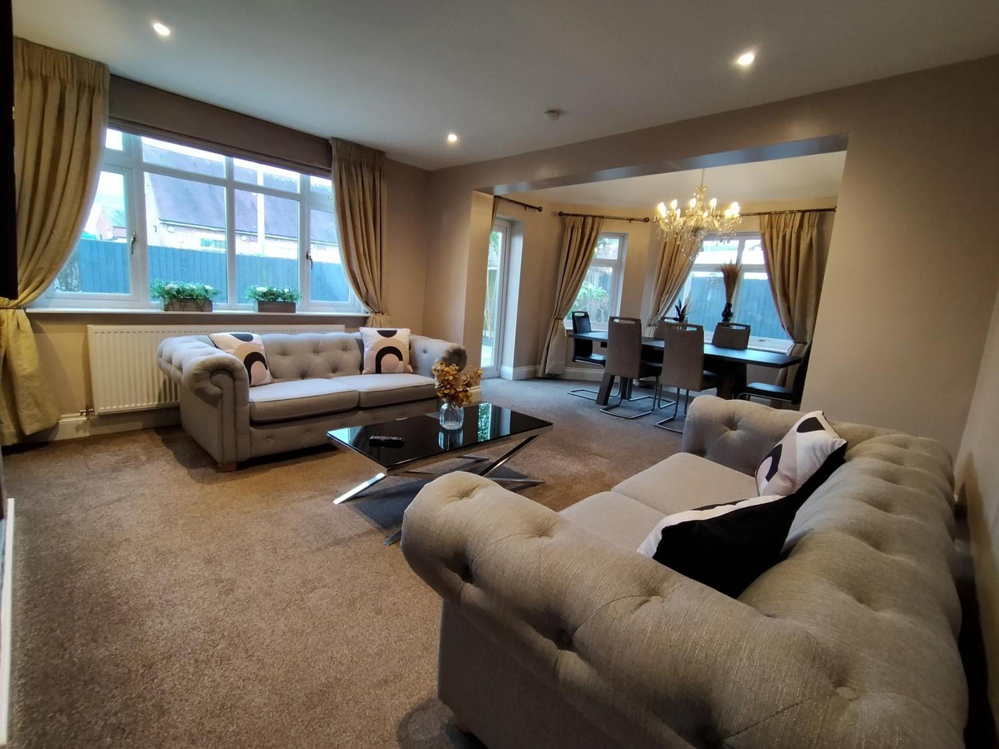 Sirius House - Sleeps 7, Driveway, Garden Villa Crewe Kültér fotó